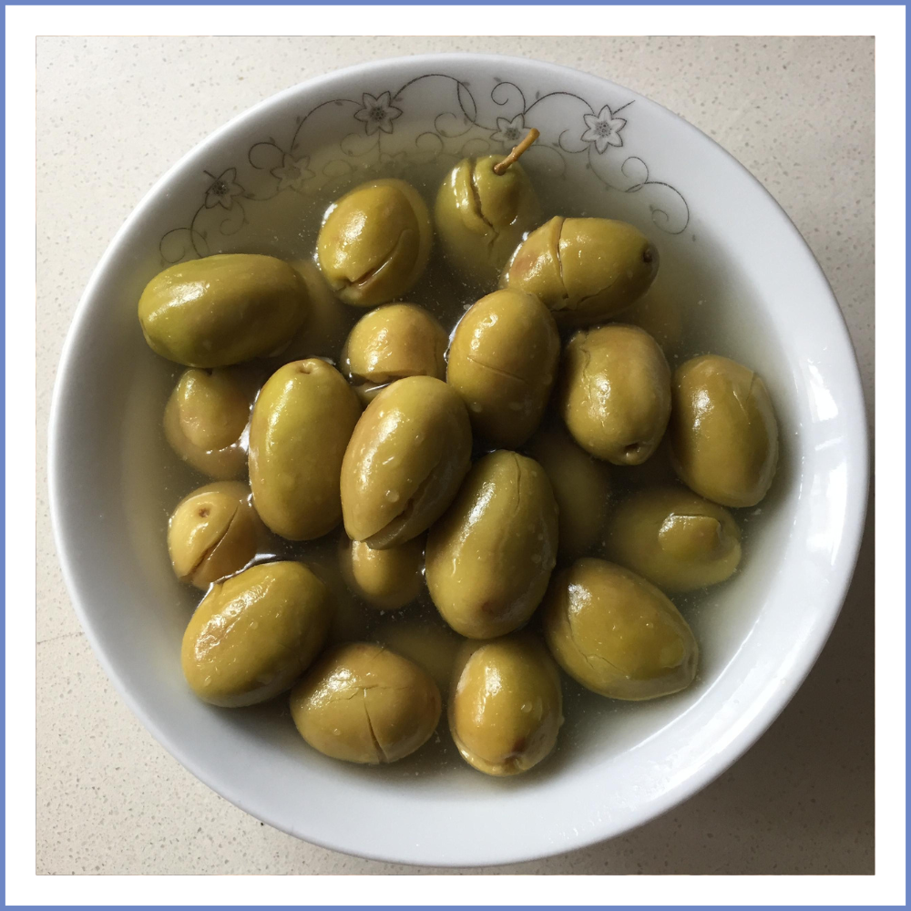 Akhisar Domat Kırma Zeytin (920 Gr.)